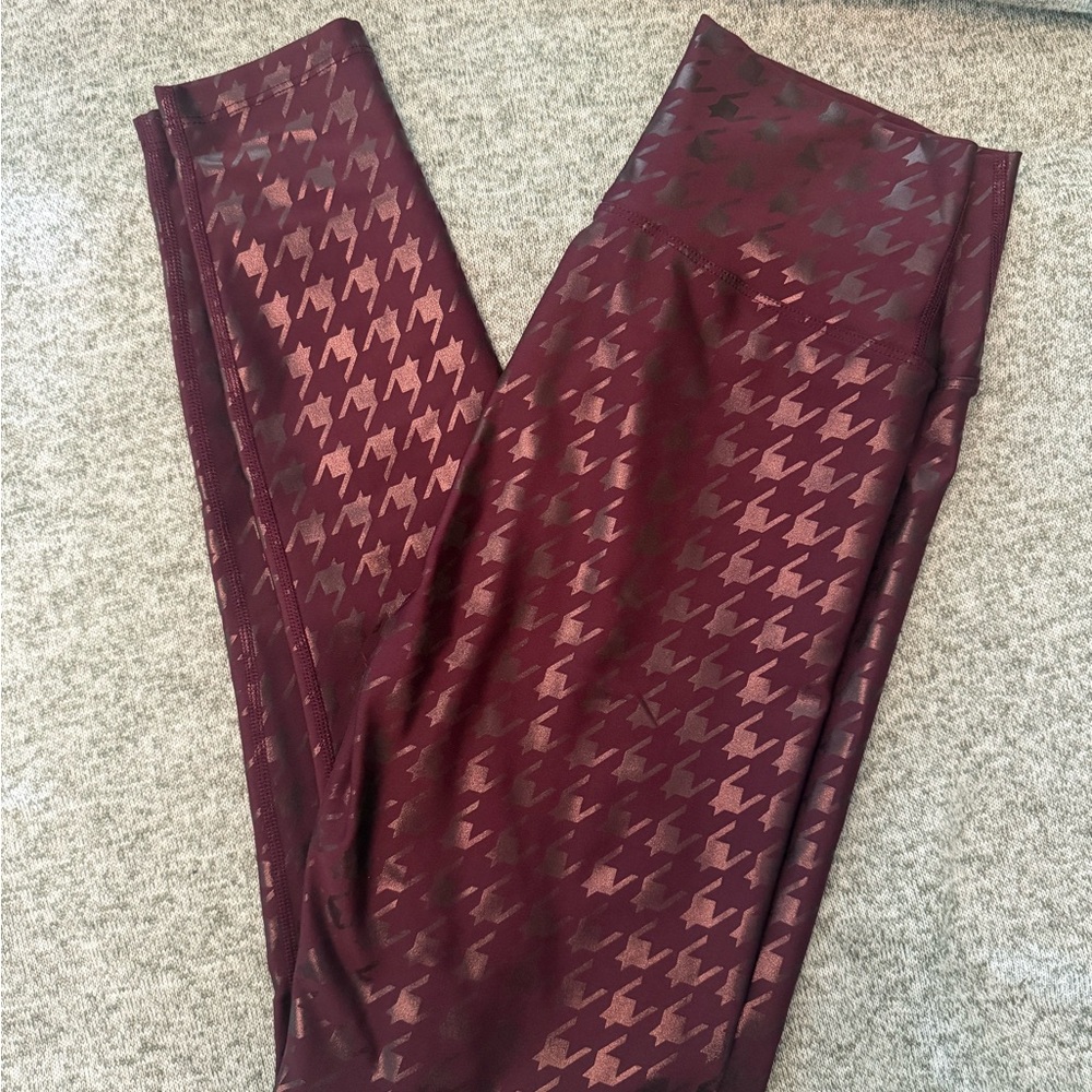 Peloton Maroon Houndstooth Leggings Size L